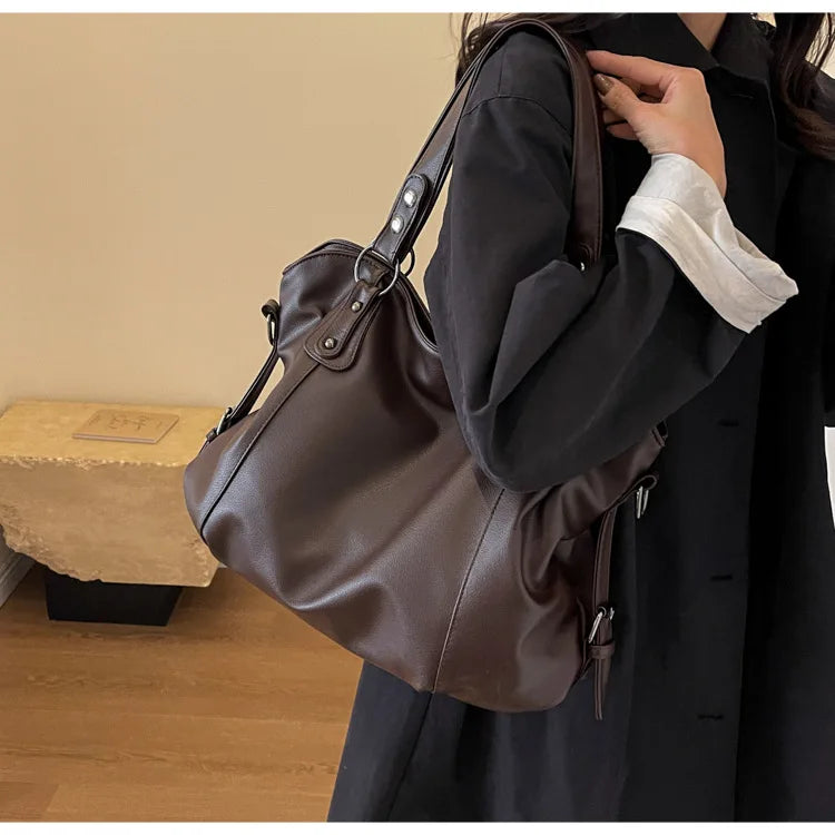 Zita | Stor Håndveske med Avtakbar Stropp – Eleganse og Praktiskhet