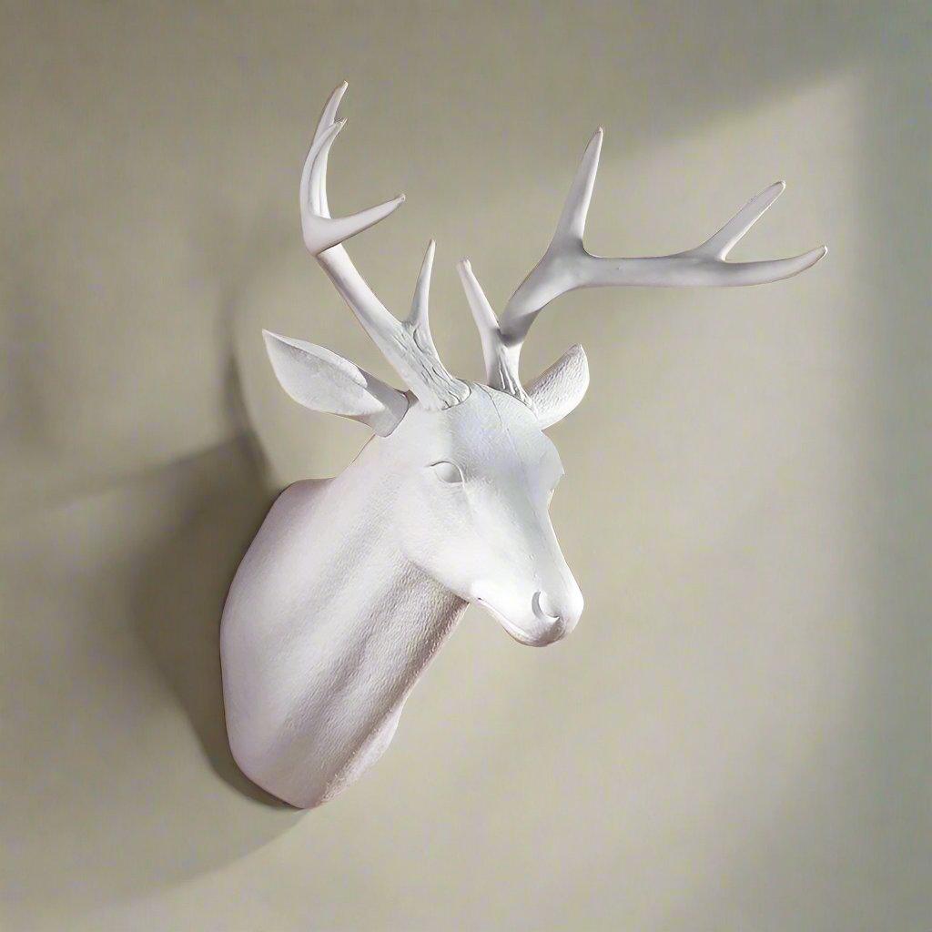 Veggsn sculpture av hjort – Moderne stil