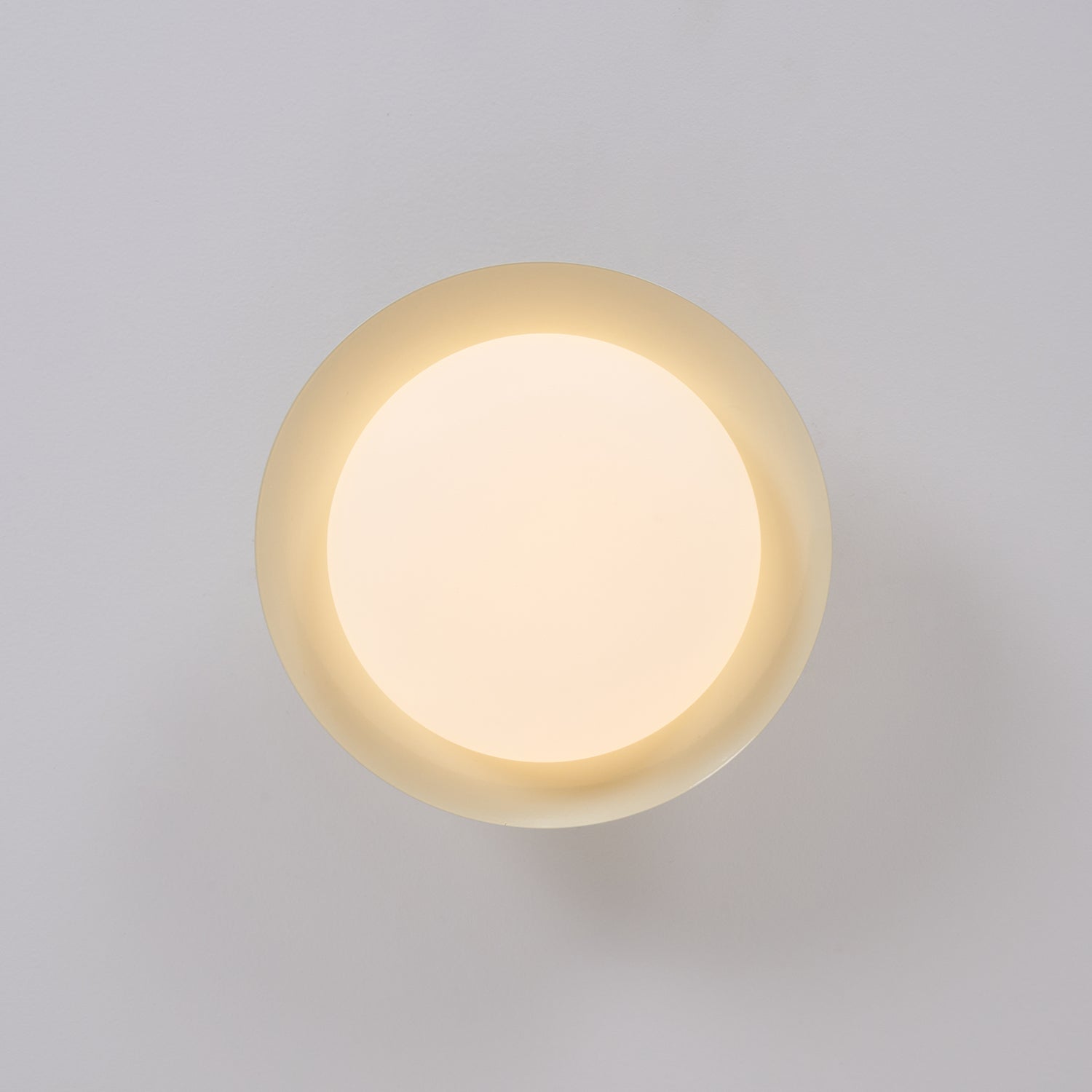 Plafonnier Rond LED — Éclat Naturel & Élégance Discrète