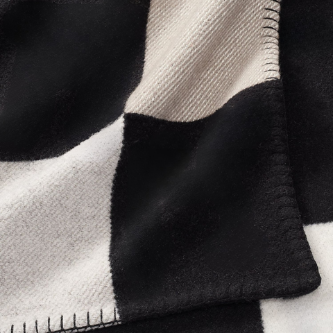 Carouri în carouri – Eleganță modernă și confort moale