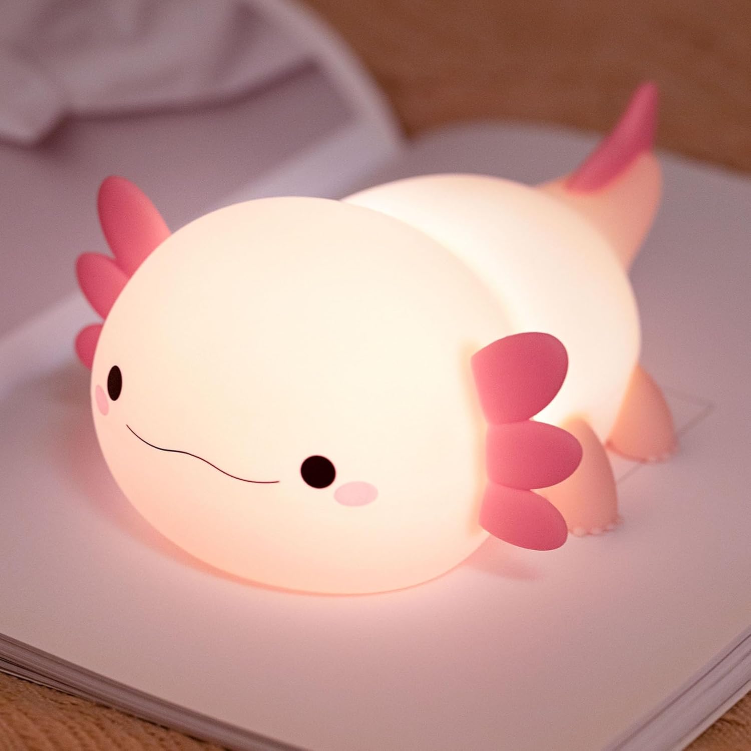 Bedside Lamp – Smiling and Bright Salamander