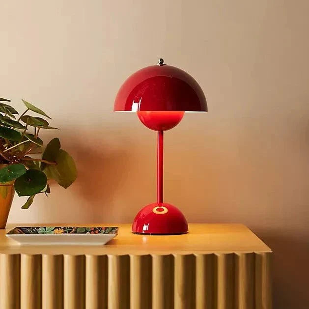 Lampă LED de birou – Simplitate modernă și funcționalitate 