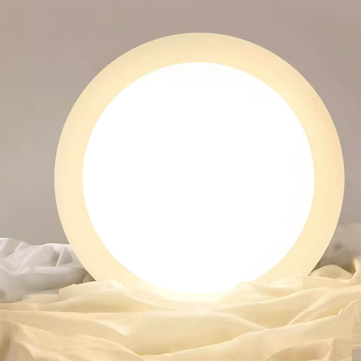 Okrągła lampa sufitowa LED - naturalny blask i dyskretna elegancja