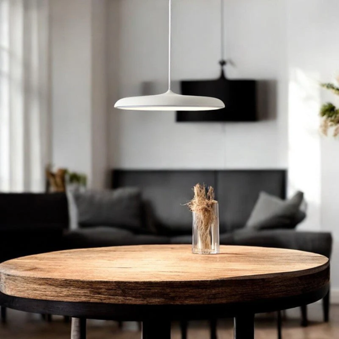 Skandinaavinen riippuvalaisin – minimalistinen eleganssi sisustukseesi 