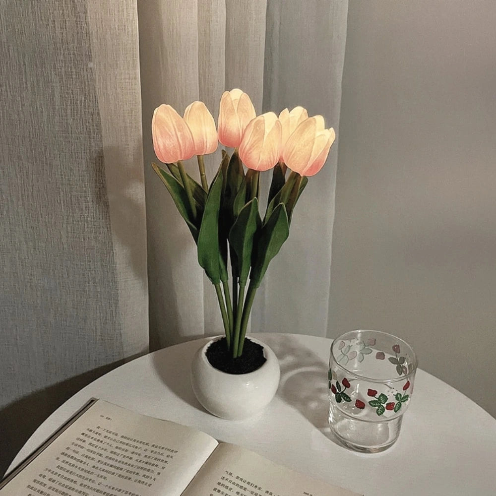 Lampa dekoracyjna Tulipan – Ciepła i wyrafinowana atmosfera 