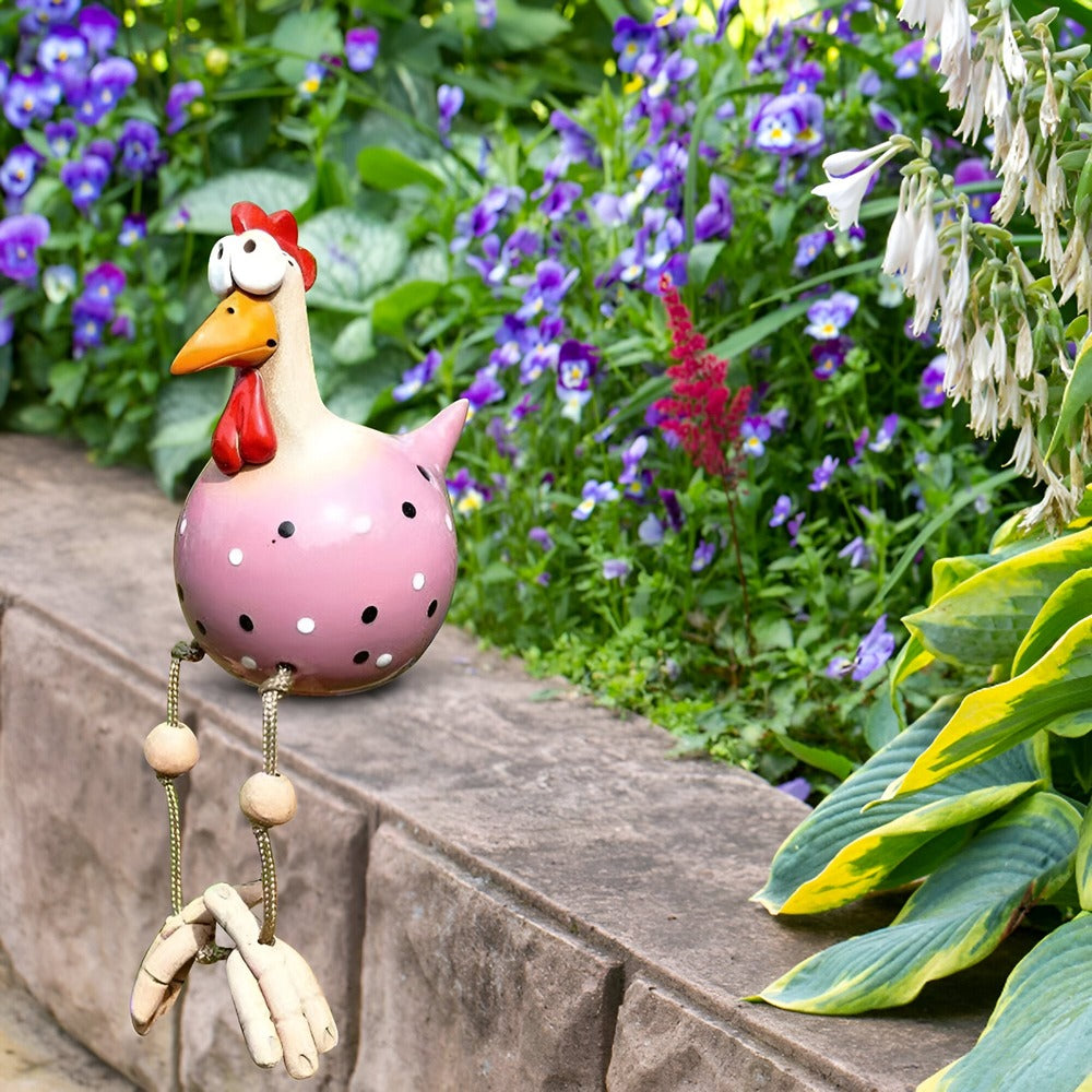 Big-Eyed Rooster Statue - Original Decoration & Fun Details