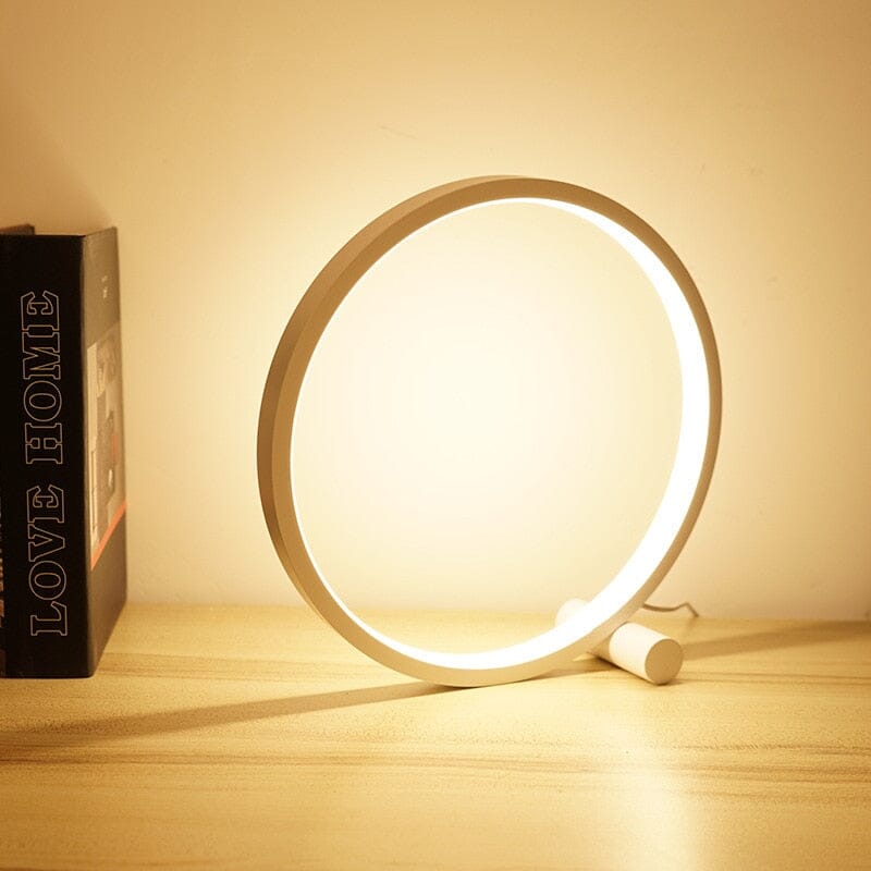Kulatá stolní lampa s dotykovým senzorem – modernita a pohodlí 