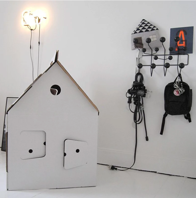 Perchero de pared – Diseño elegante y funcional 