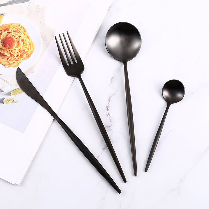 Sammen Sæt Af Luksus Bestik – Til Et Elegant Og Distinkt Bord 