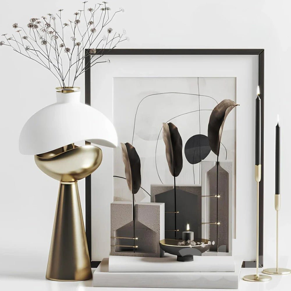 Lampe De Table Sculptée – Élégance Et Originalité