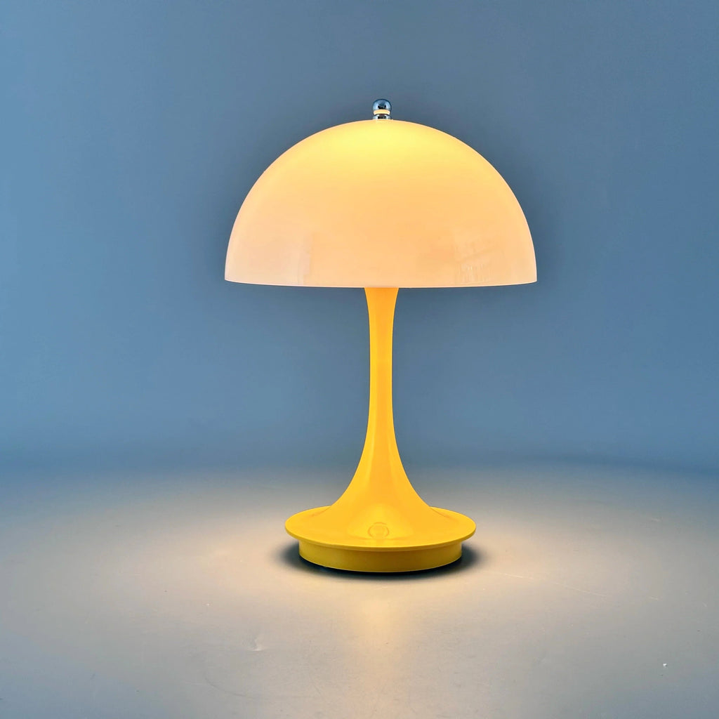 LED Bordlampe – Oppladbar og med Tre Lysnivåer 