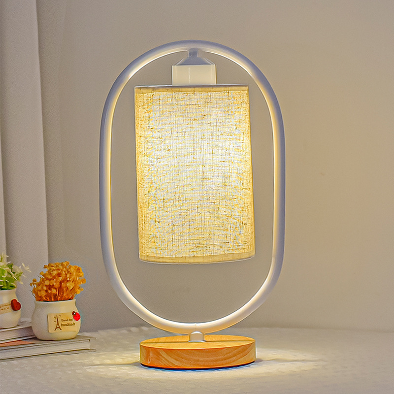 Lampada da Tavolo LED — Eleganza Vintage 