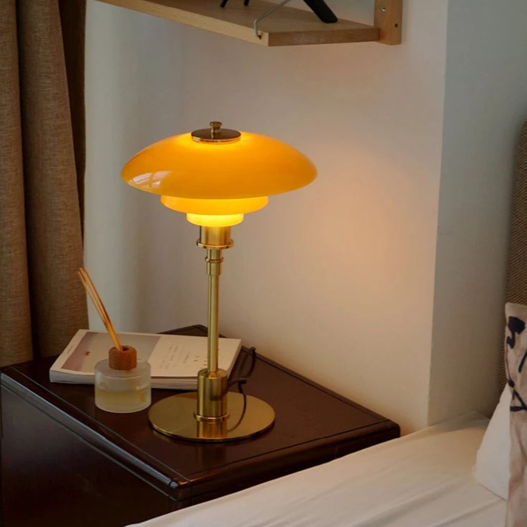 LED Bordlampe i Skandinavisk Stil – Blødt og Moderne Lys 
