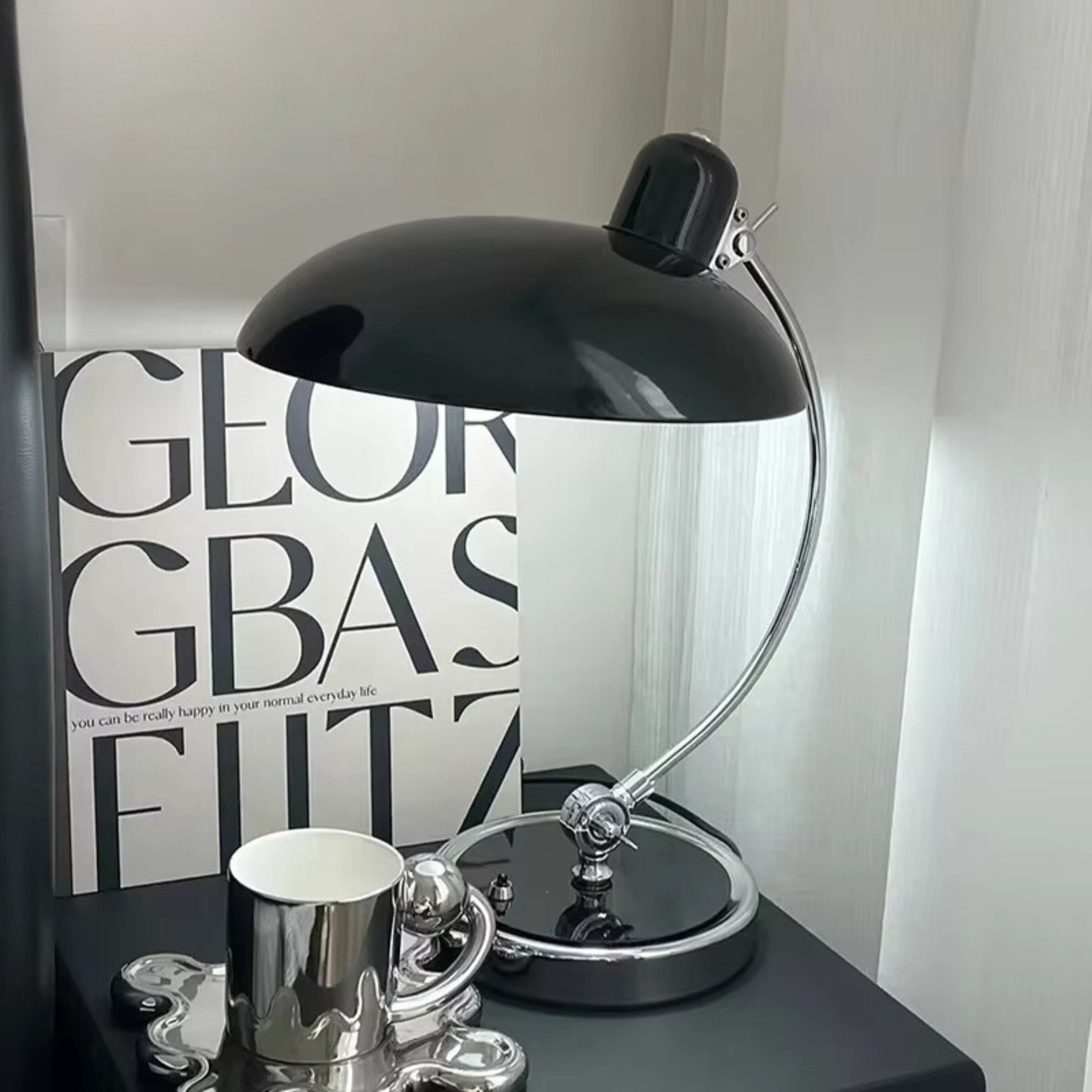 Modern Desk Lamp – Elegant Style and Solid Structure 