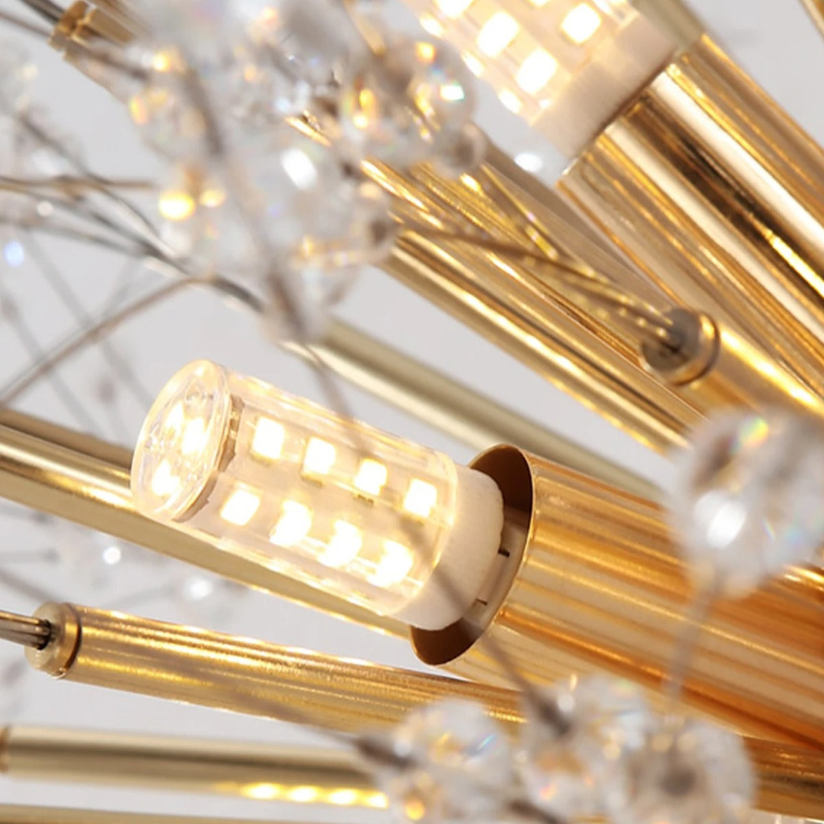 Kronljus i kristall – tidlös elegans och glans 