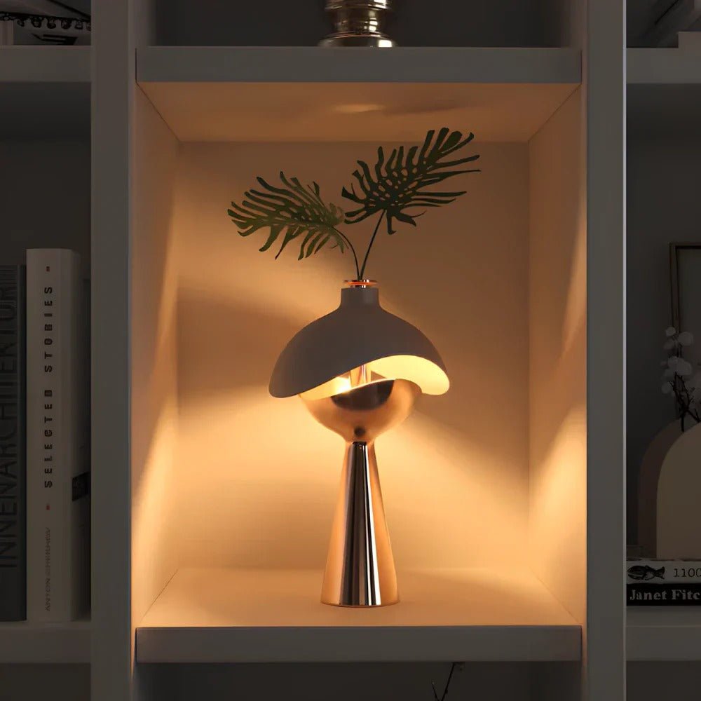 Skulpturerad Bordslampa – Elegans Och Originalitet 