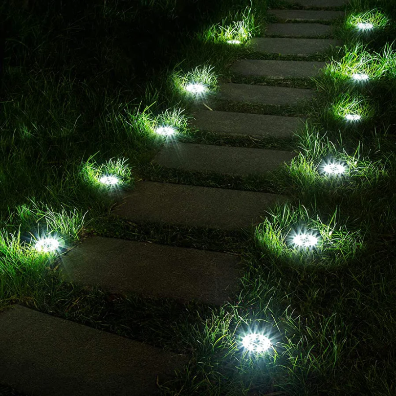 Solárna dobíjacia lampa - ekologické a udržateľné osvetlenie