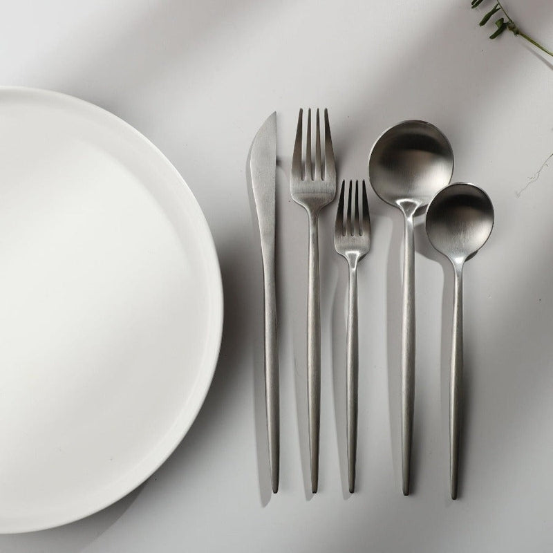 Cutlery Set – Sleek and Functional Style 
